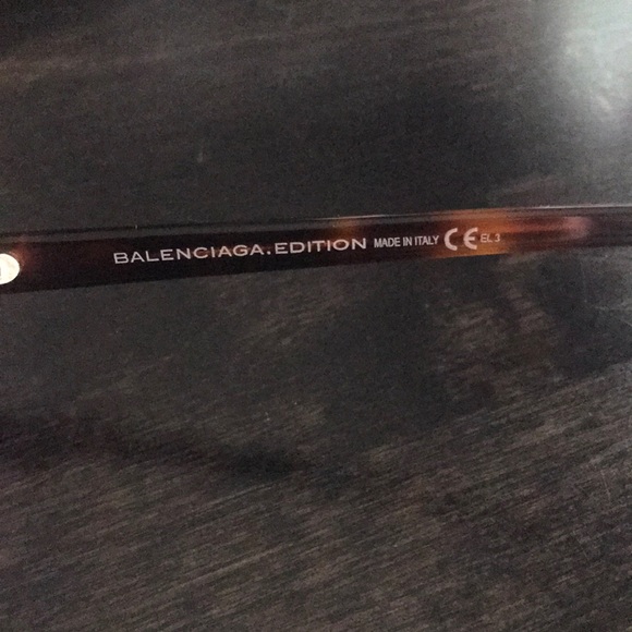 Balenciaga Brown Tortoise Shell Oversized Sunglasses - Picture 5 of 8